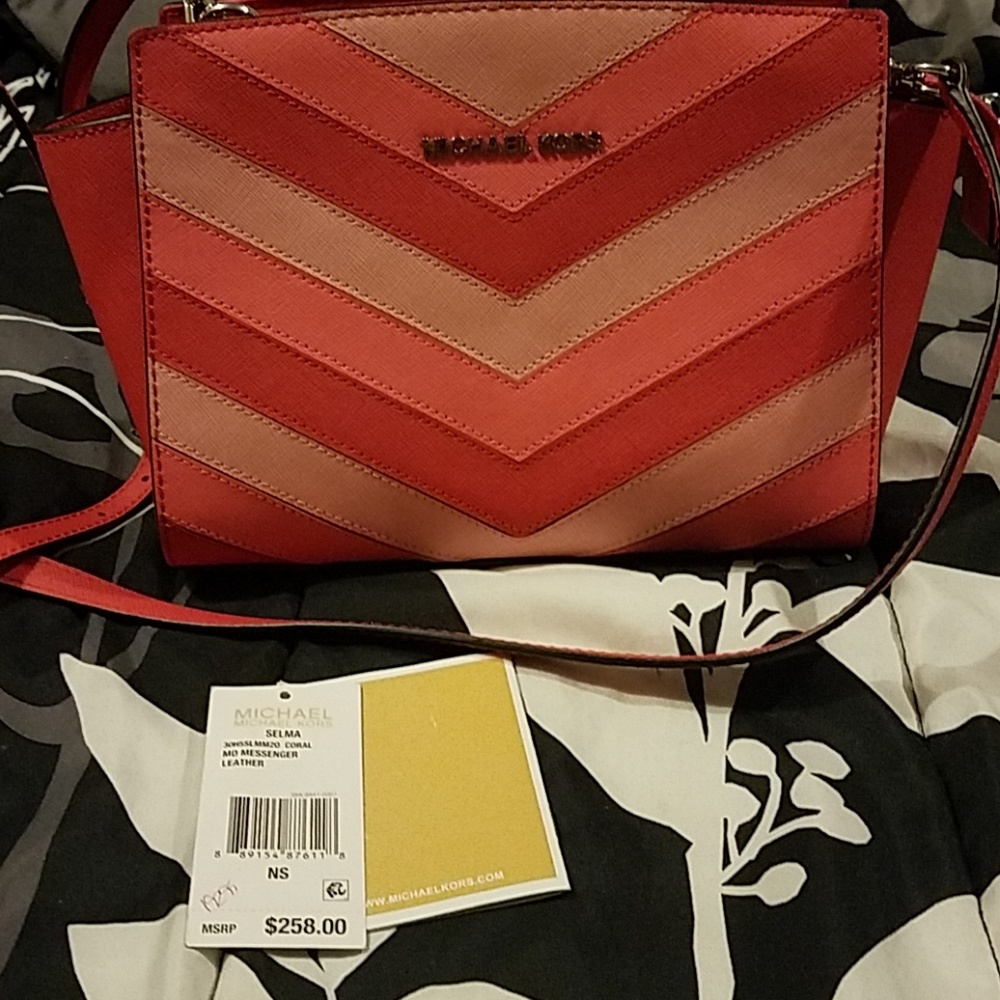 Michael kors crossbody